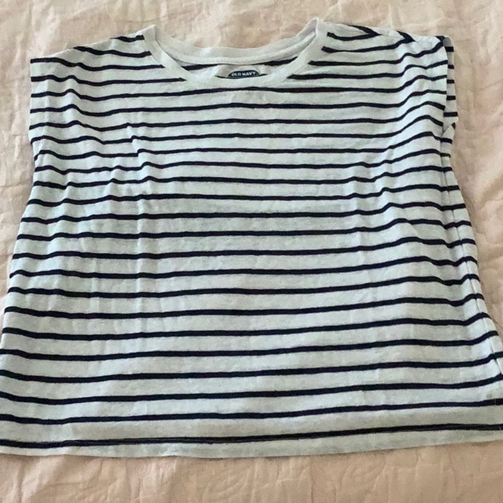Old Navy Womens Short Sleeve White and black striped